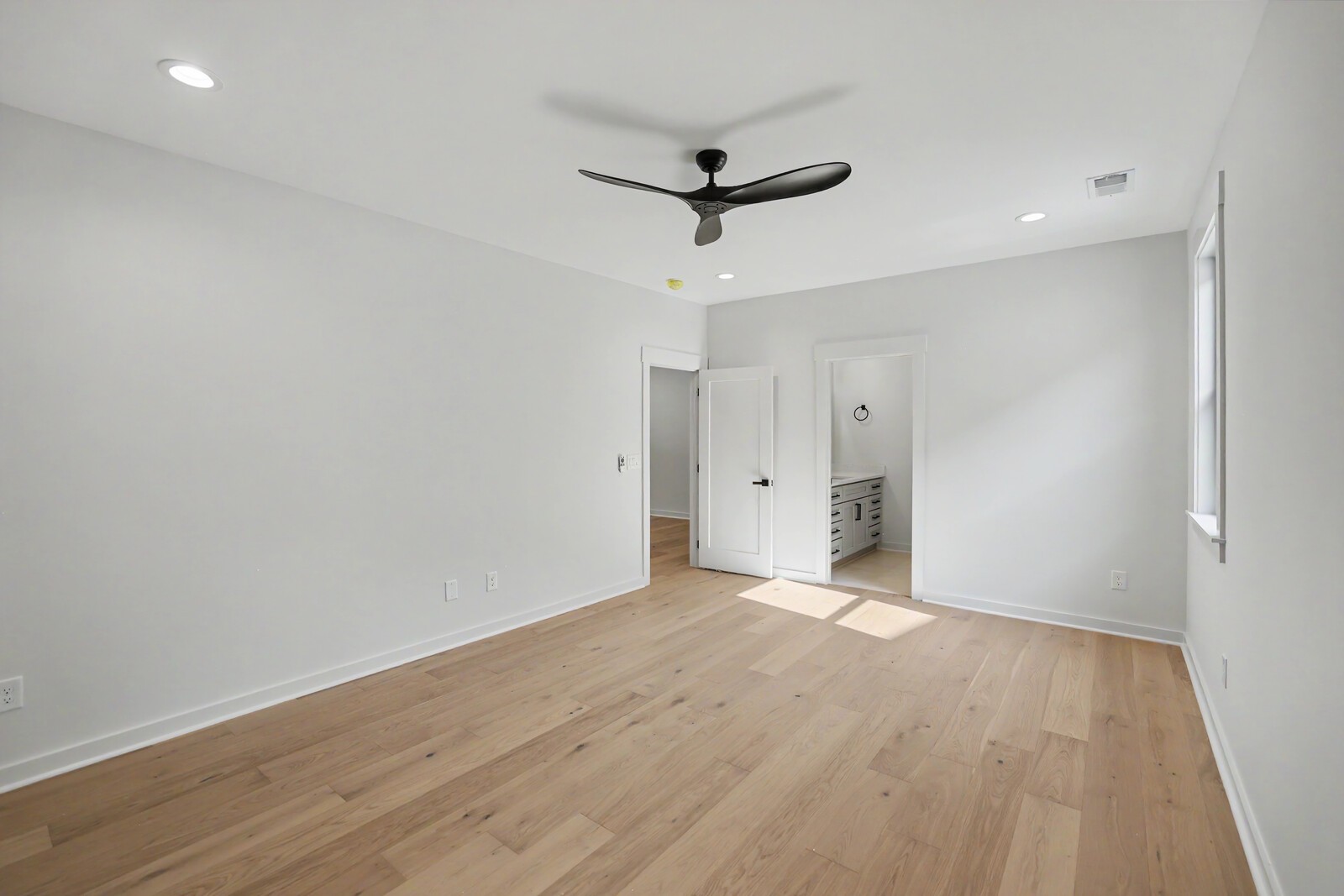 1112 Caldwell Ln