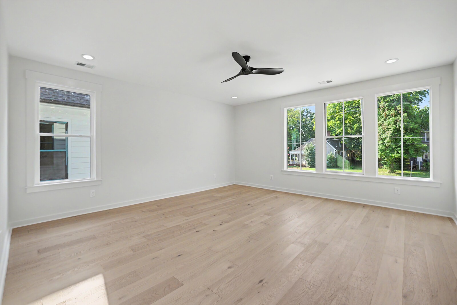 1112 Caldwell Ln