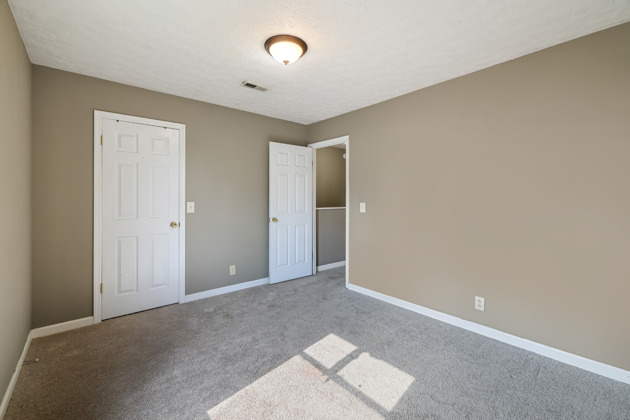 681 Mercer Dr