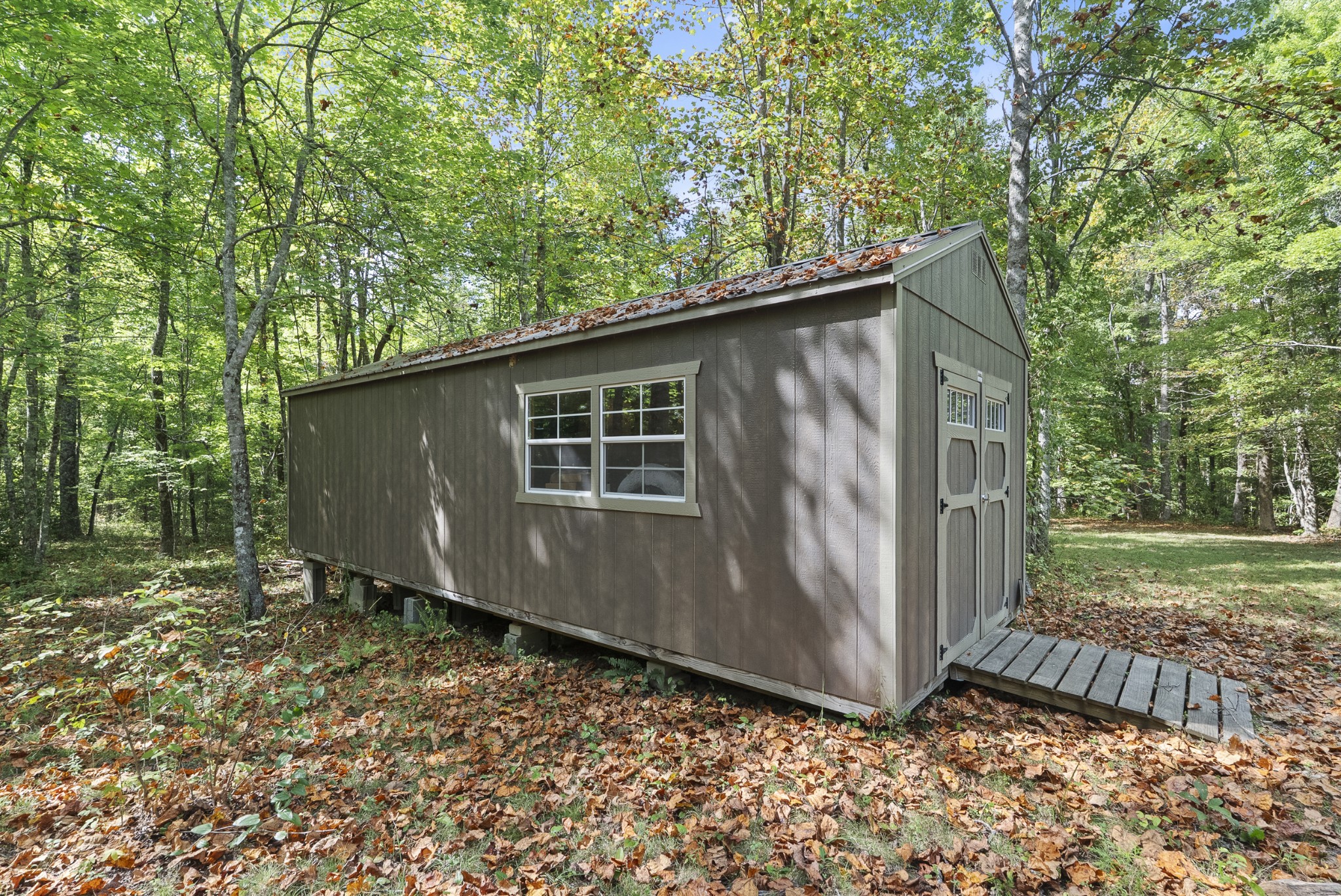 625 Meadows Ln