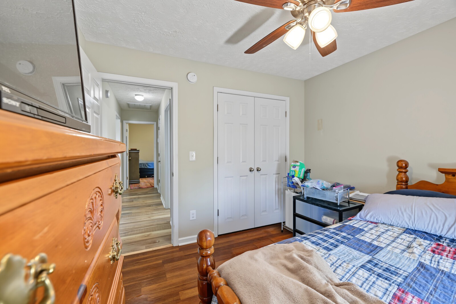 1220 Crescent Ridge Dr
