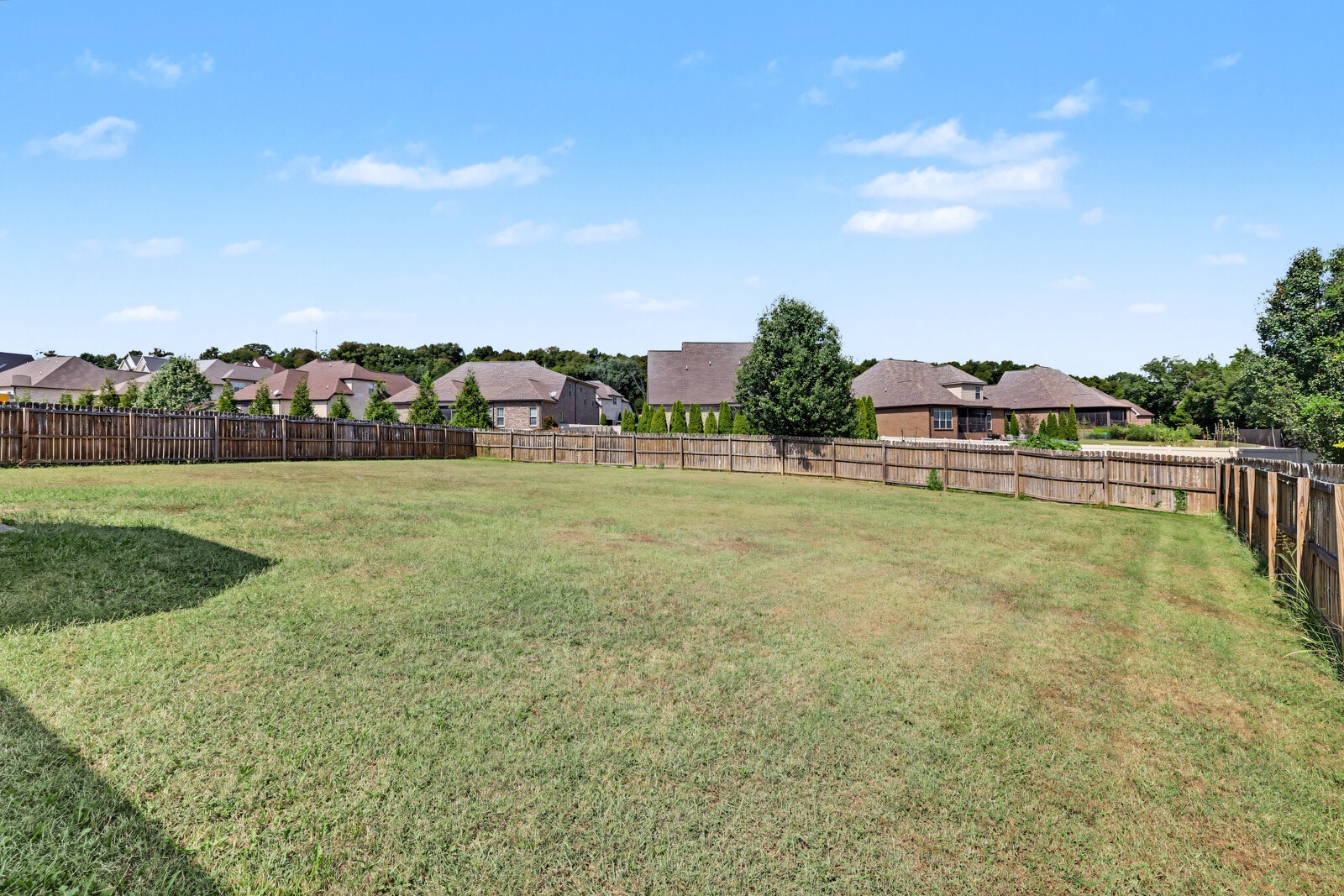 1220 Crescent Ridge Dr