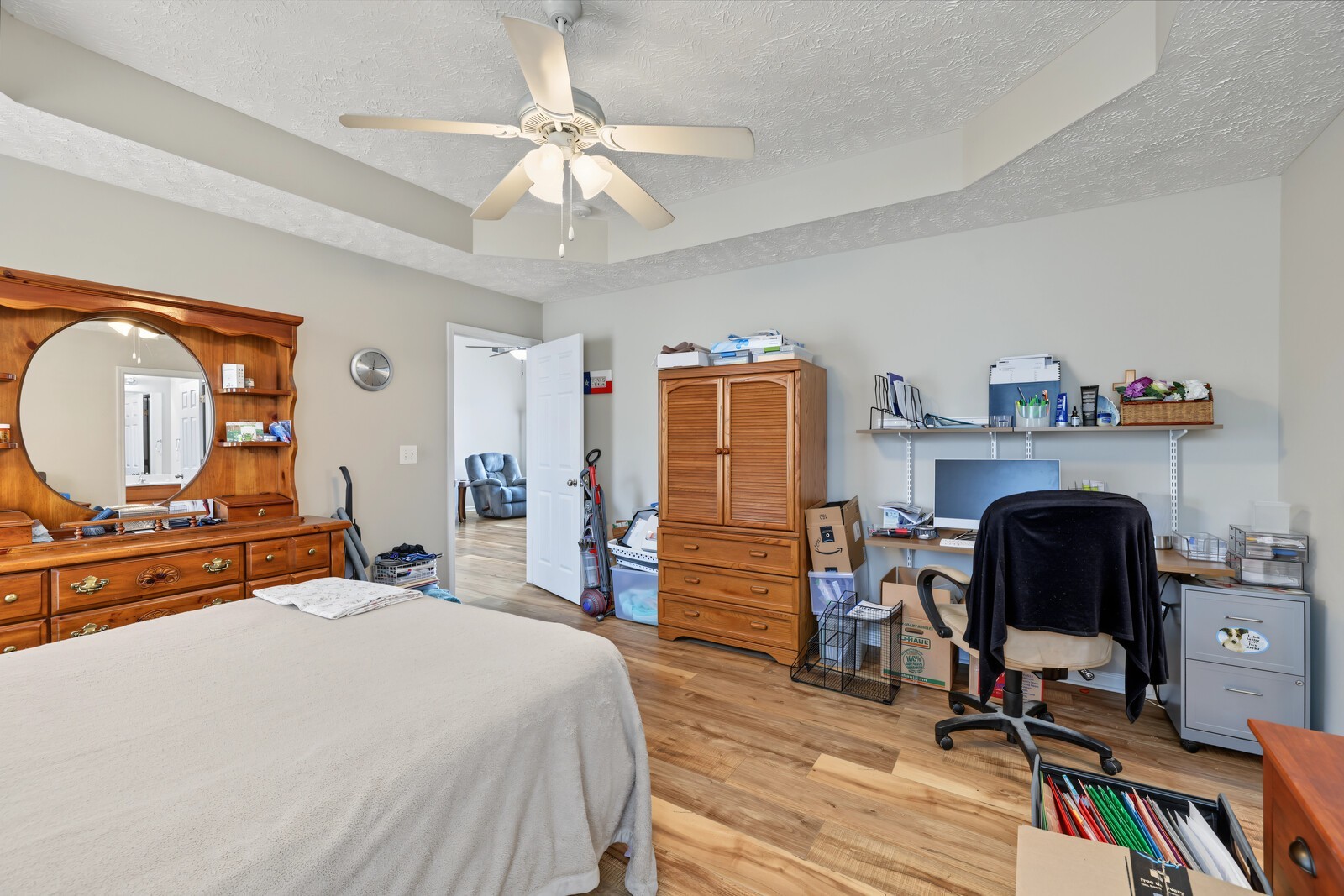 1220 Crescent Ridge Dr