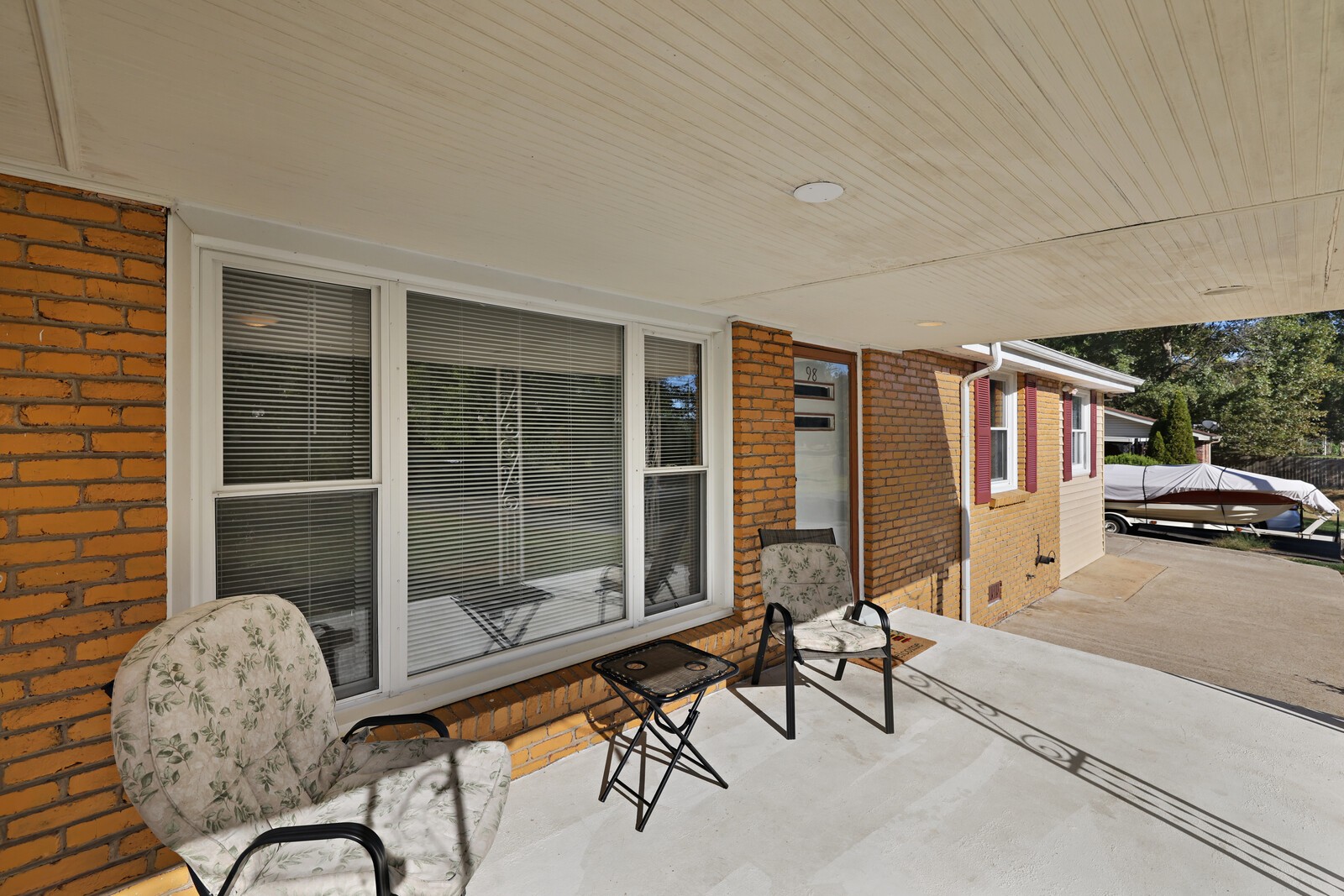 98 Curtiswood Dr