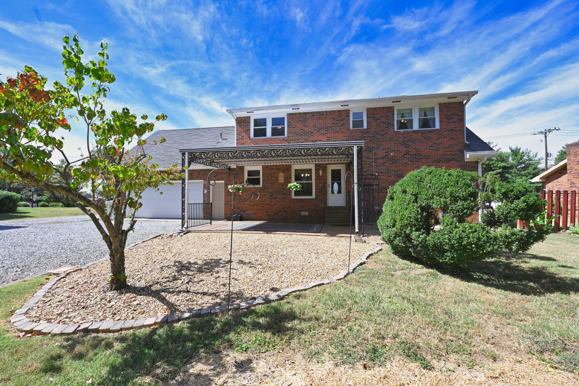 427 Walton Ferry Rd