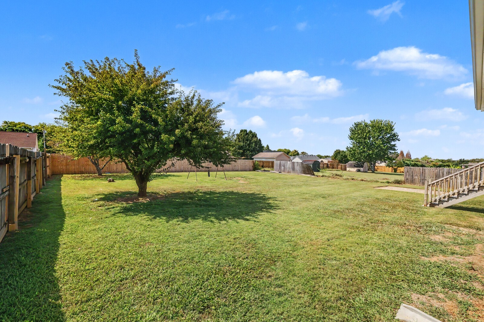 1612 London Dr