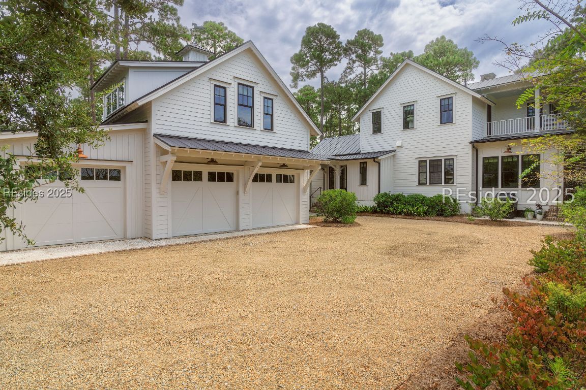 20 Parader Circle