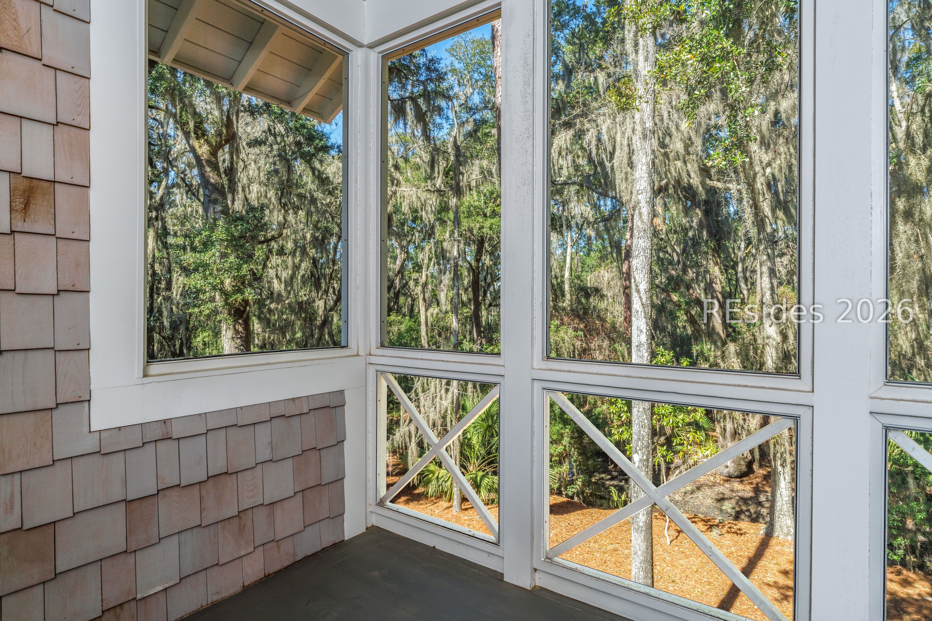 27 Greenleaf Road