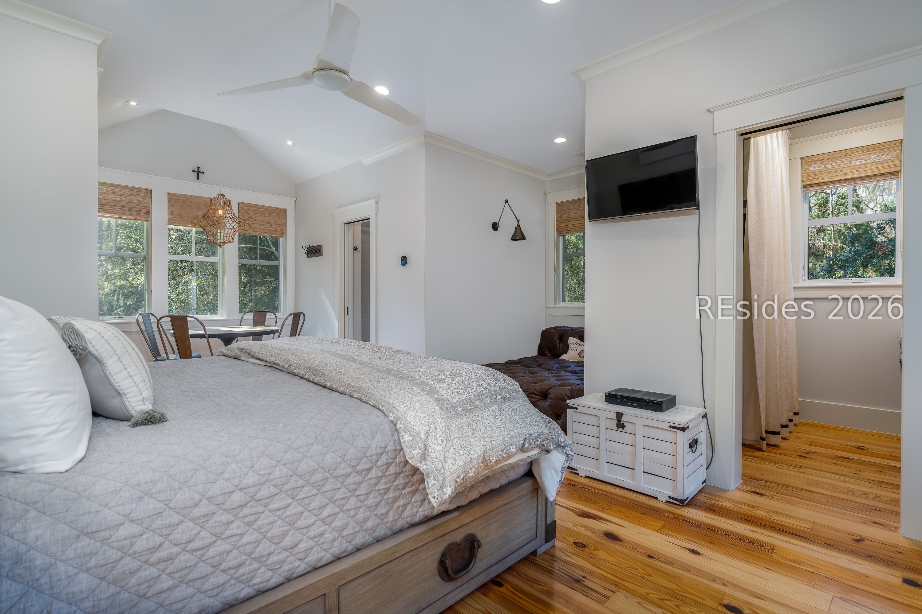 27 Greenleaf Road