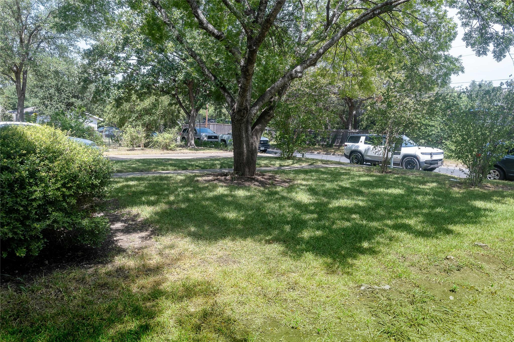 2707 White Horse TRL