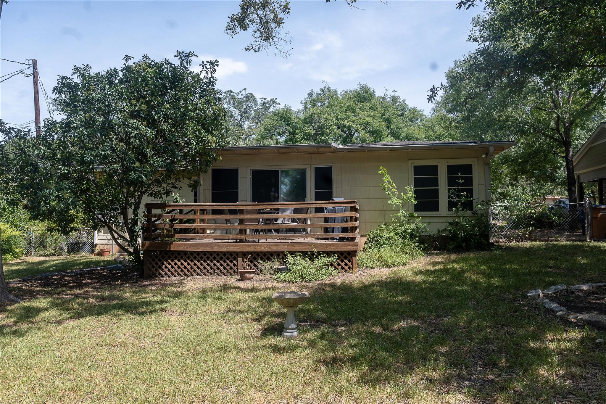 2707 White Horse TRL