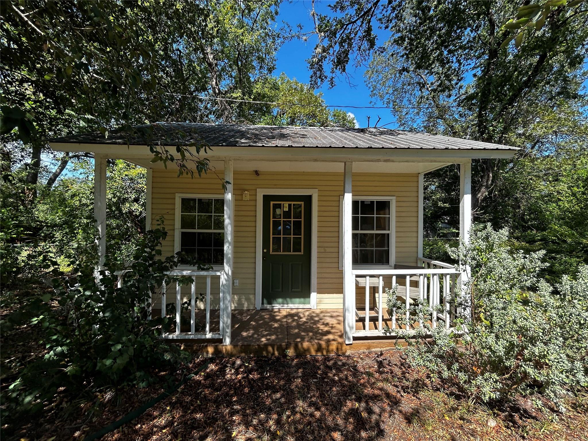 2707 White Horse TRL
