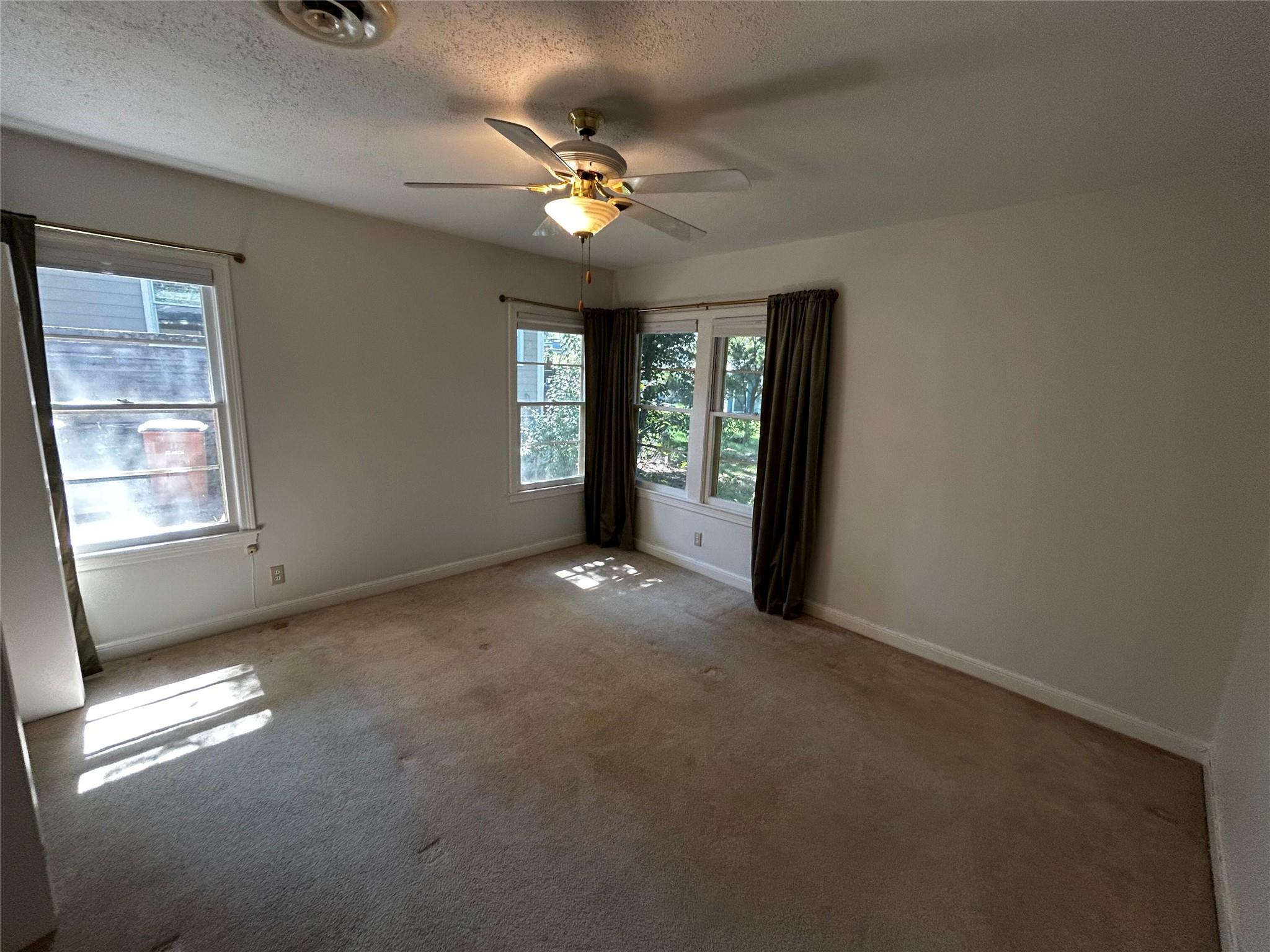 2707 White Horse TRL