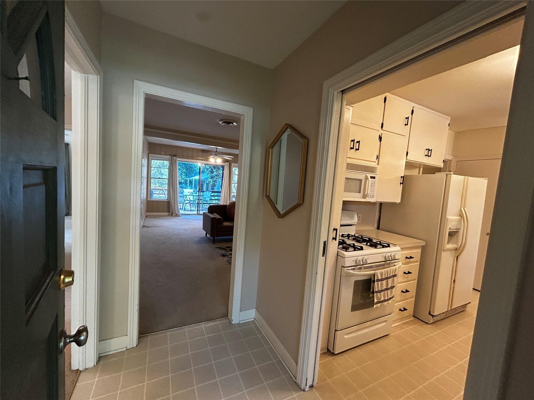 2707 White Horse TRL