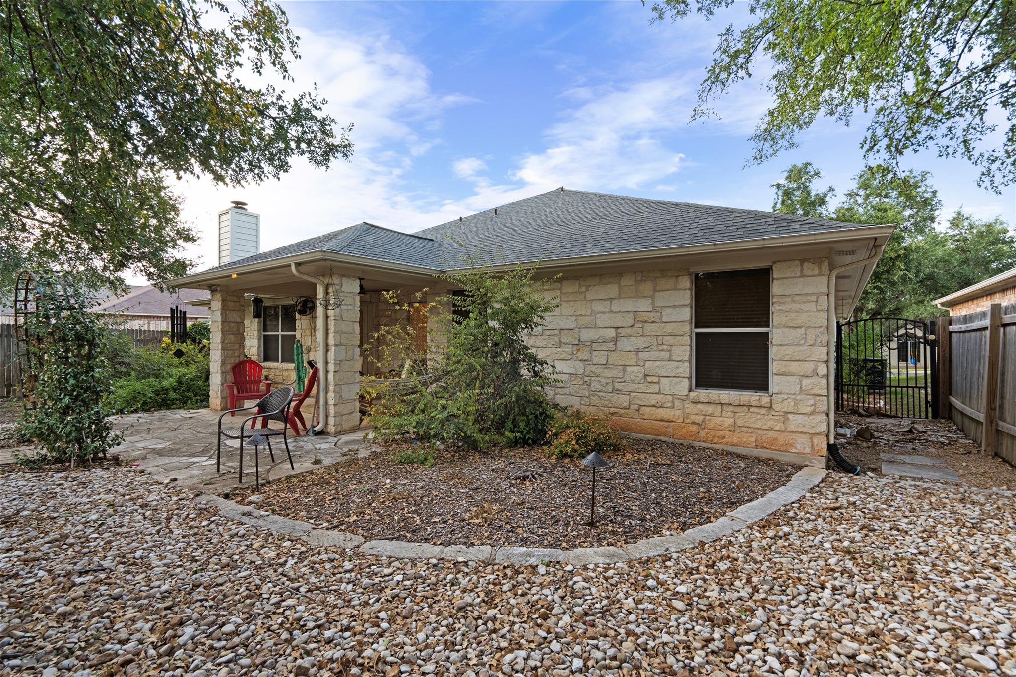 5405 Korth DR