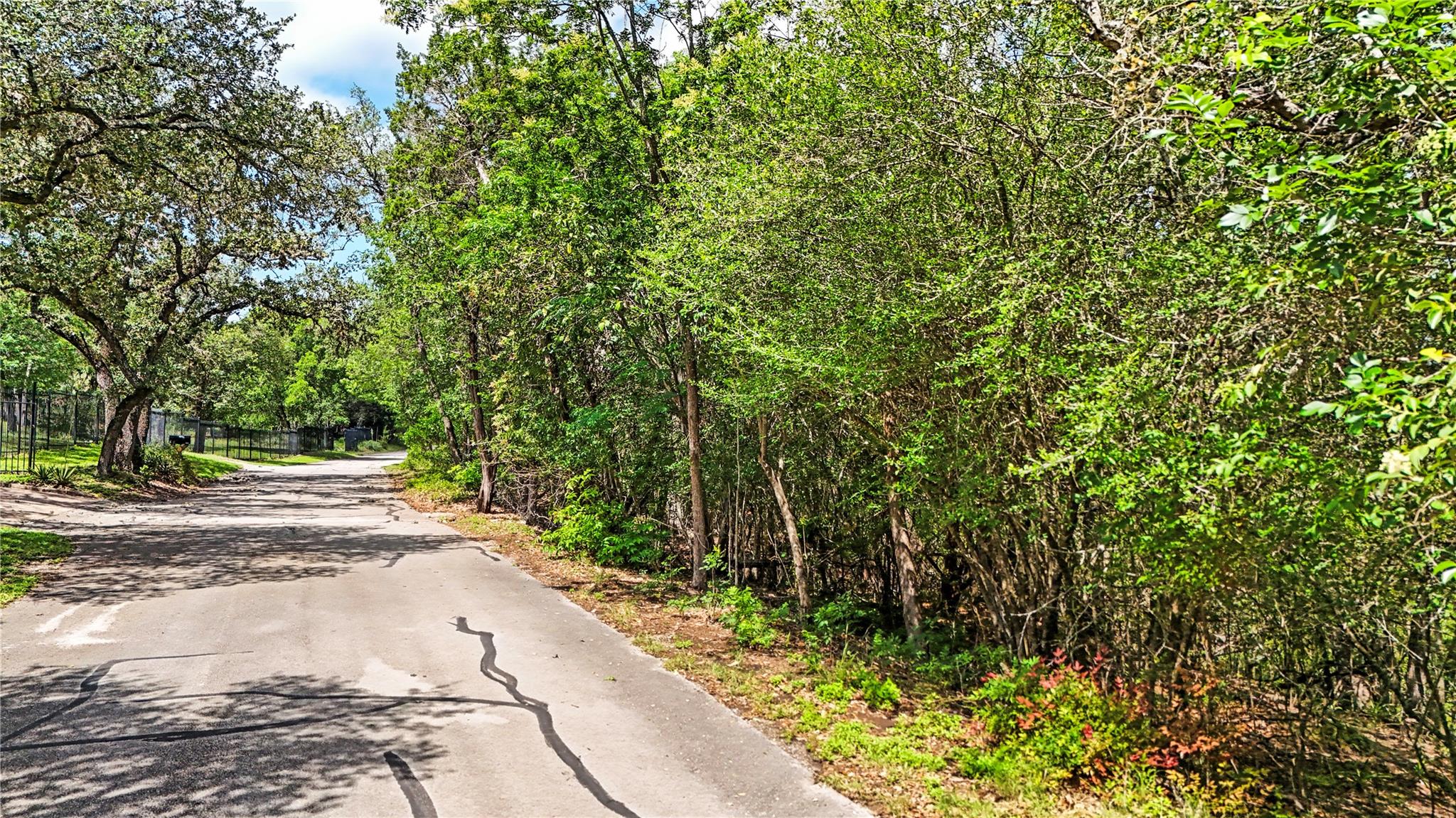 730 River Oaks DR