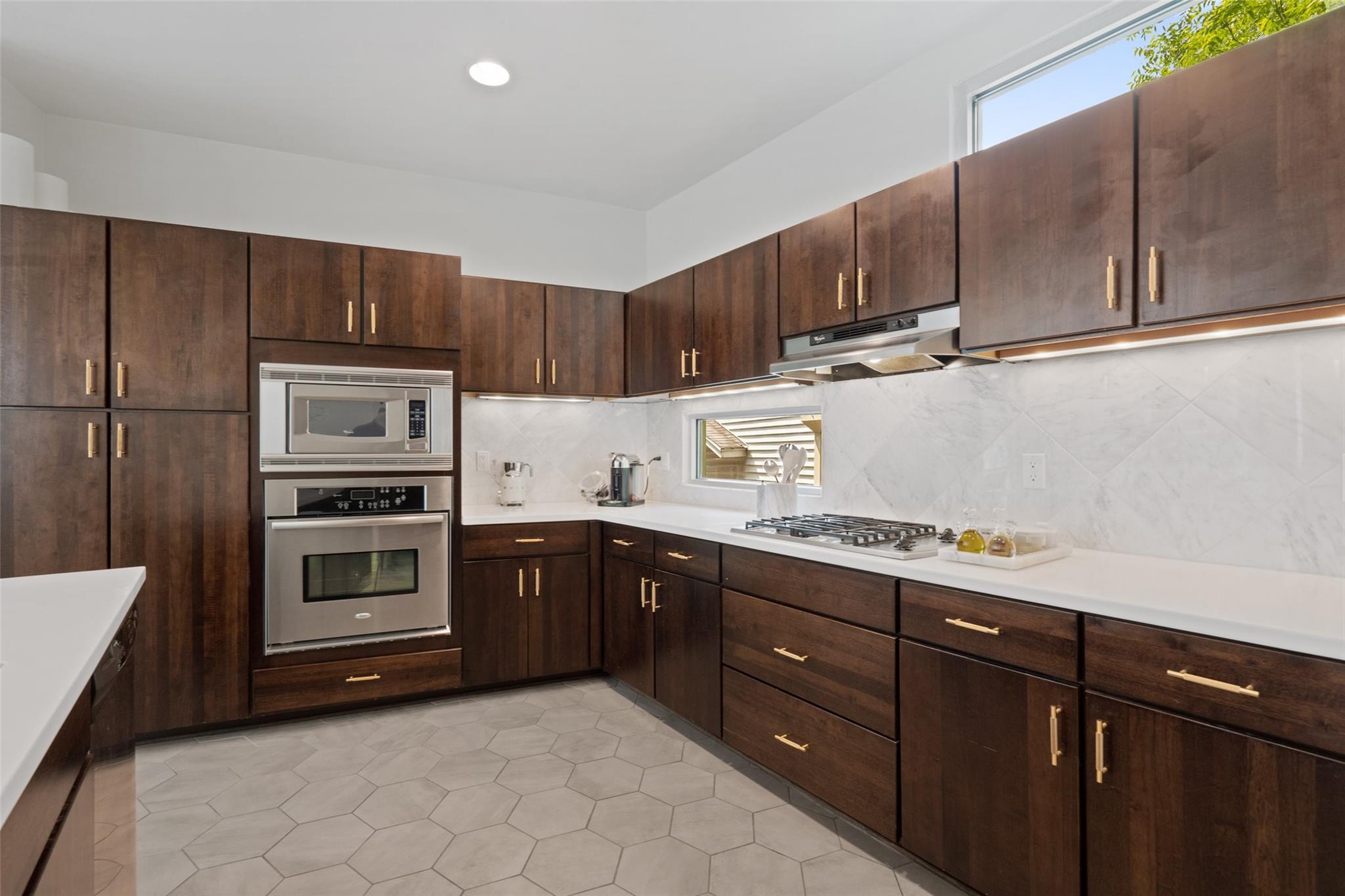1500 Summit ST # 5