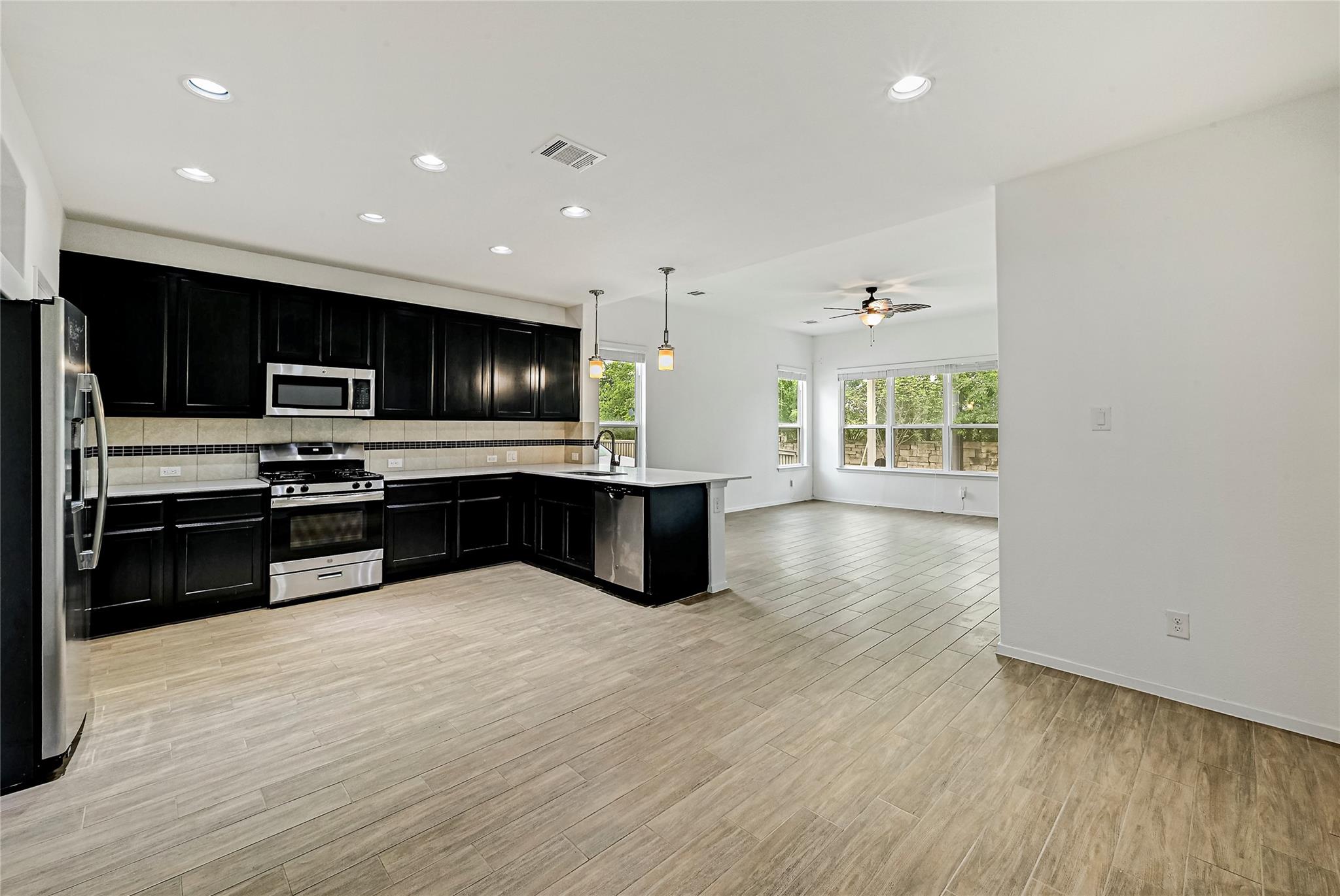 13701 Ronald W Reagan BLVD # 68