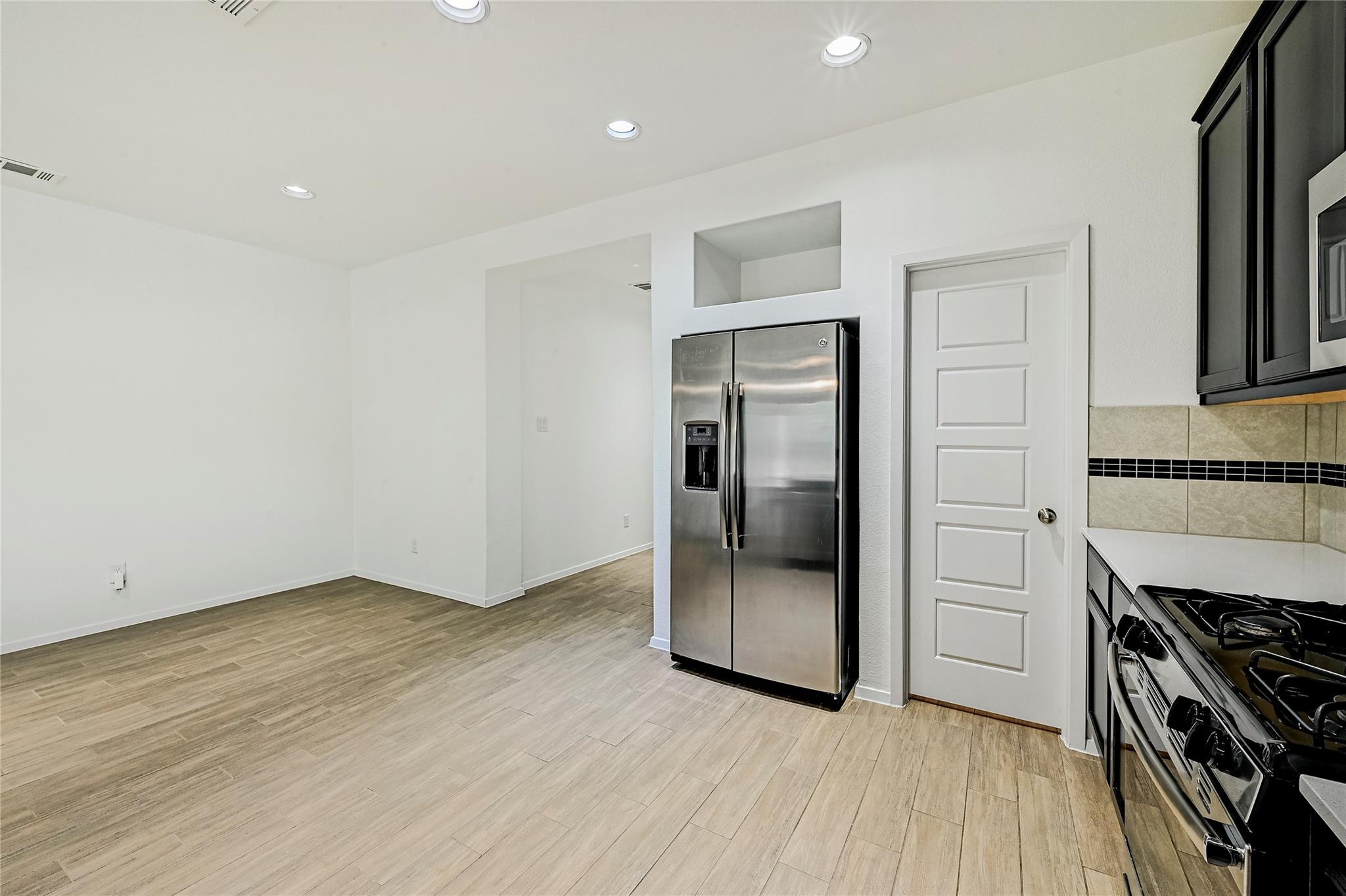 13701 Ronald W Reagan BLVD # 68