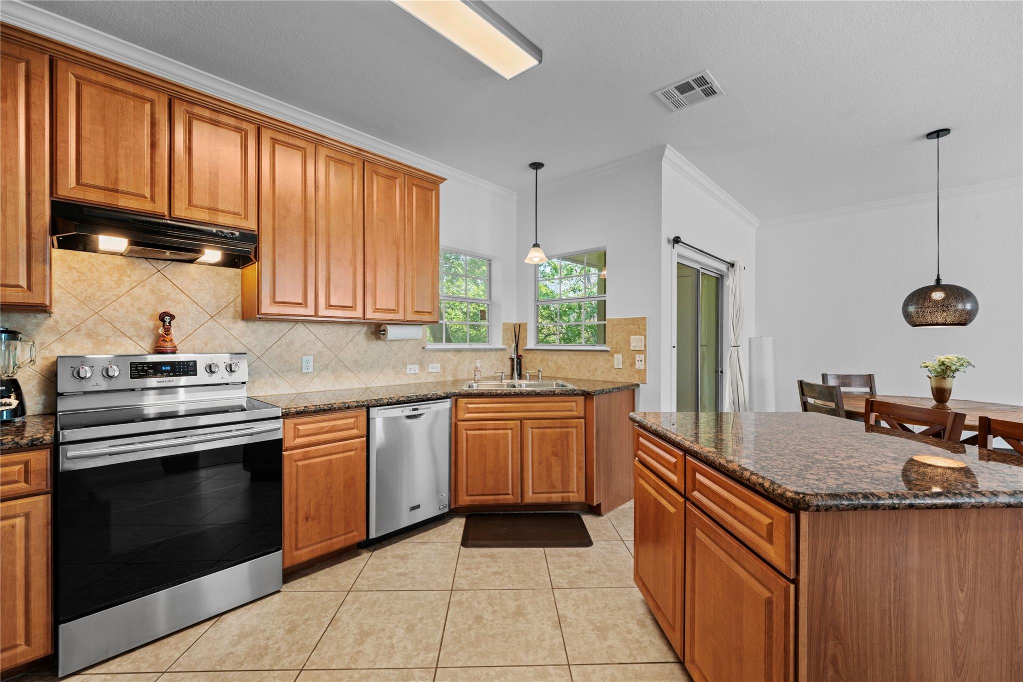 1402 Parker LN # 3