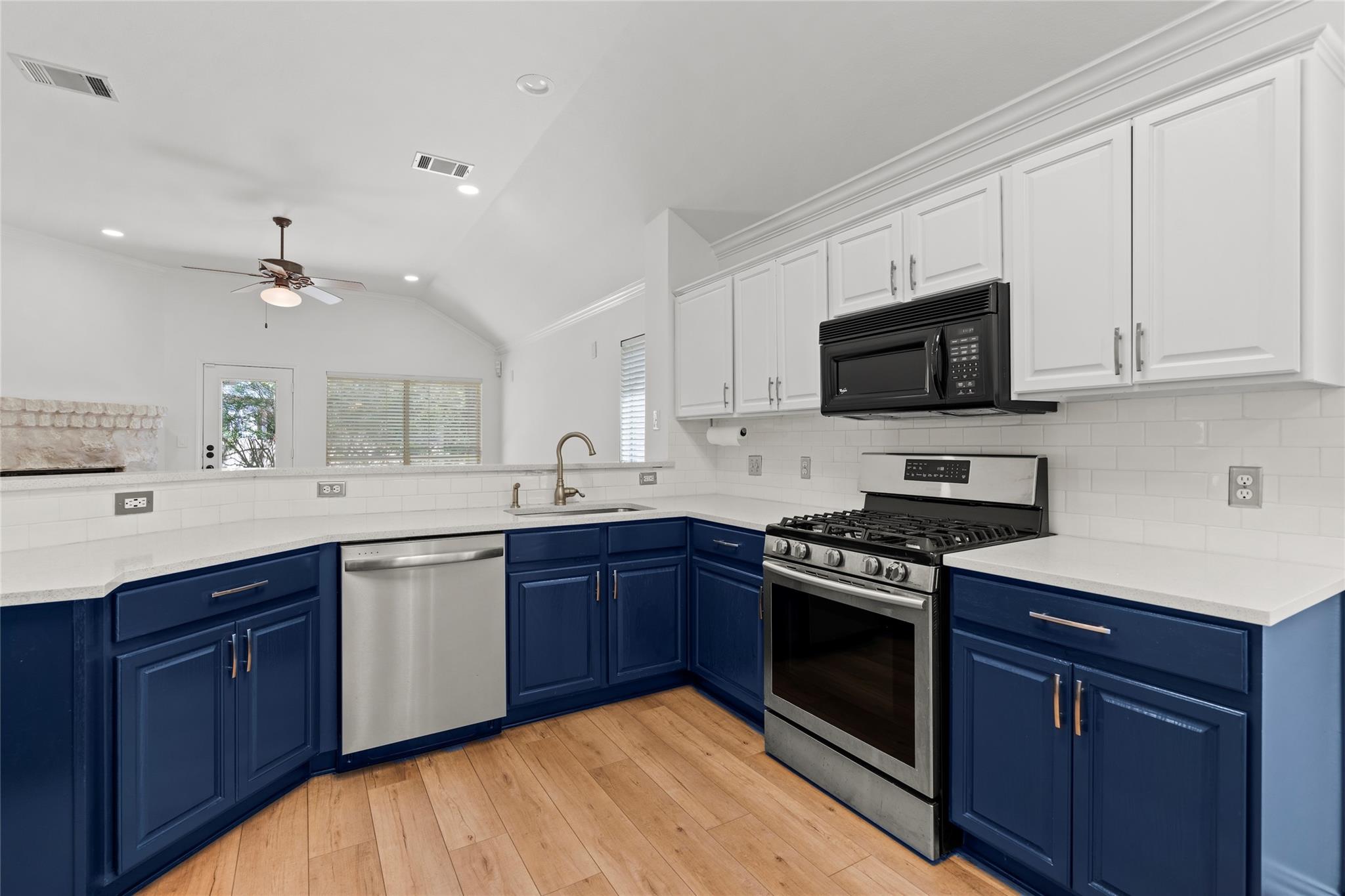 10318 Broomflower DR