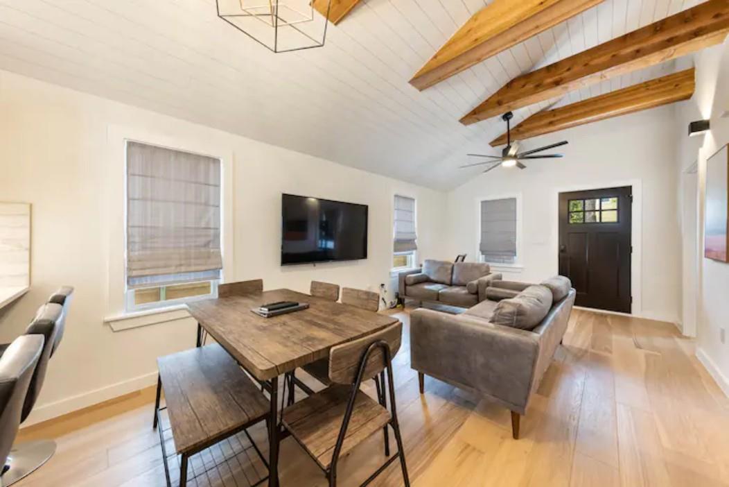 2319 Santa Rita ST