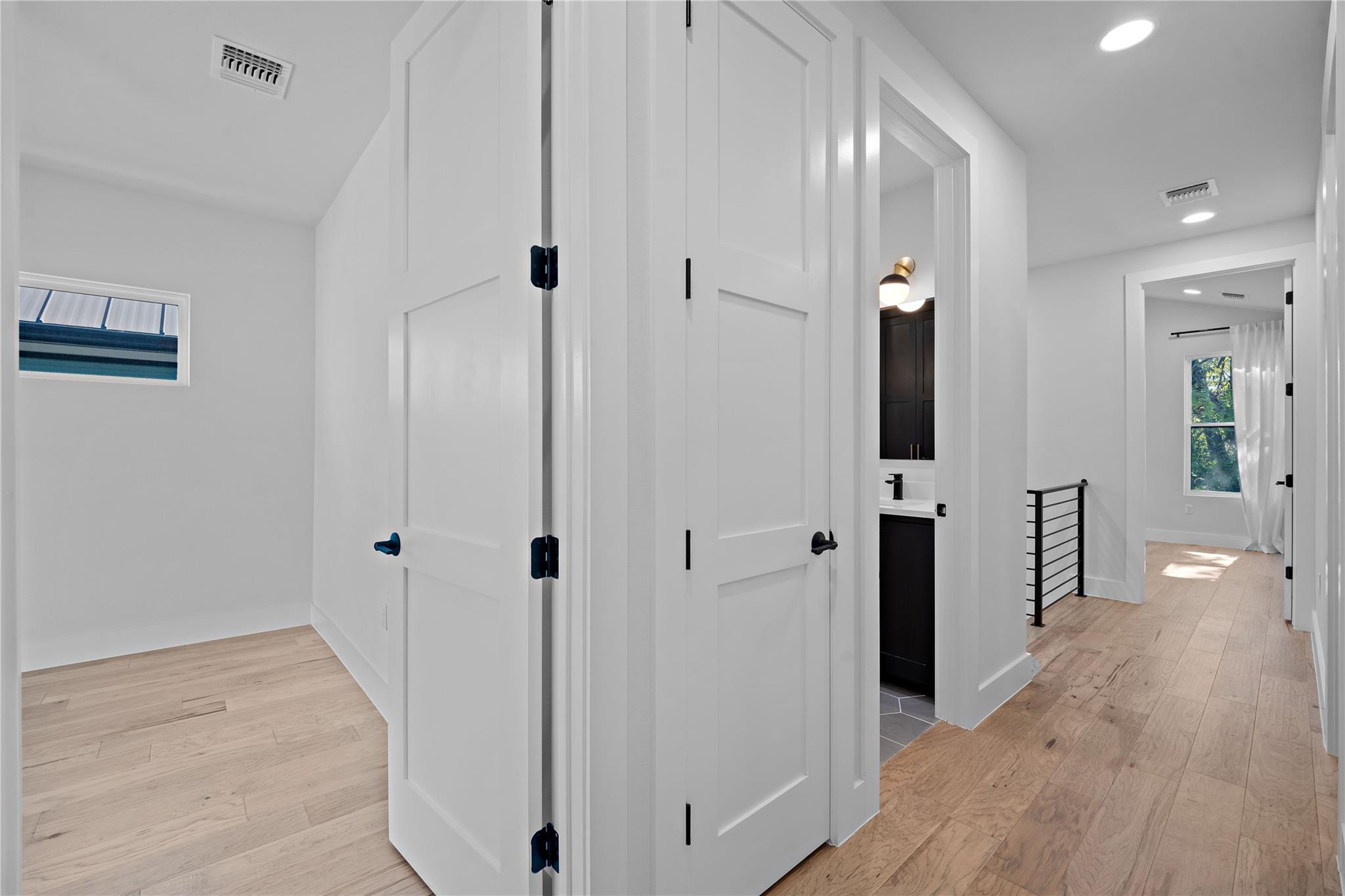 2211 Santa Rosa ST