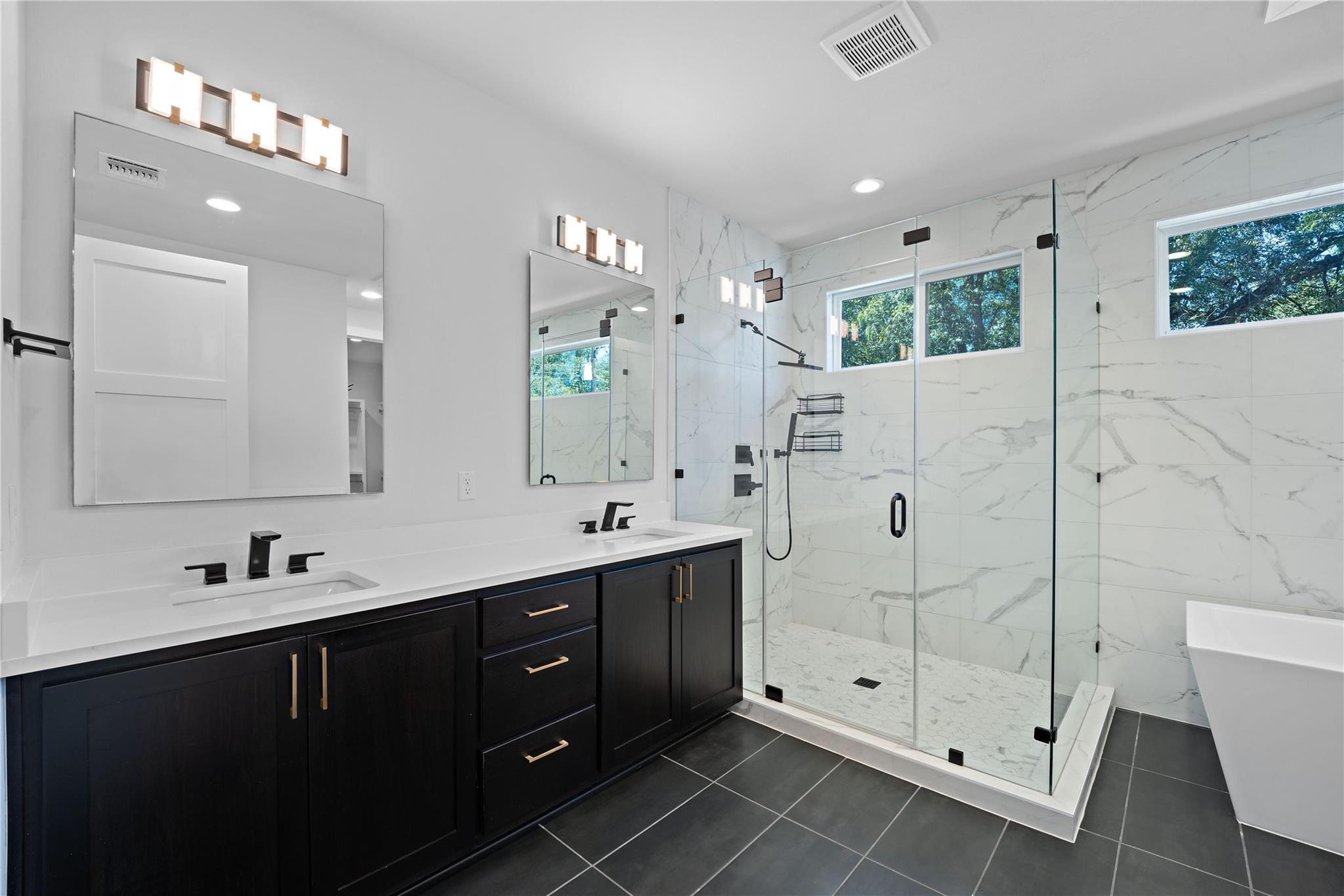2211 Santa Rosa ST