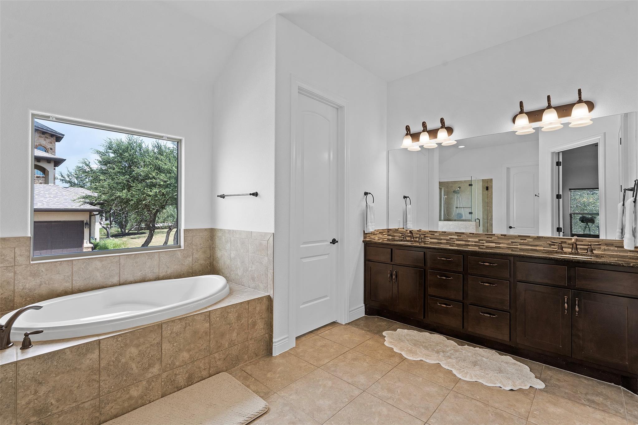 1075 Bluff Woods DR