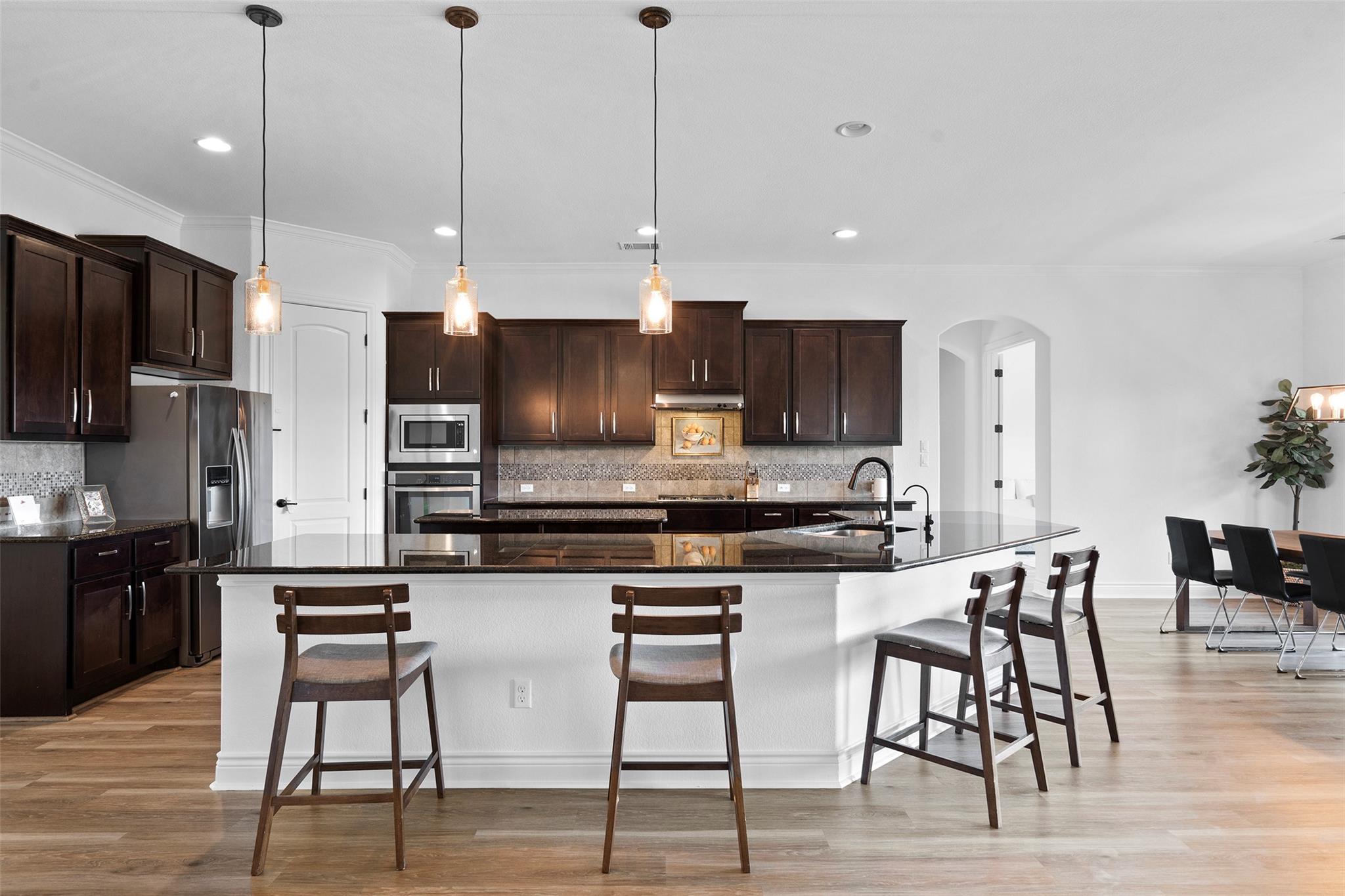 1075 Bluff Woods DR