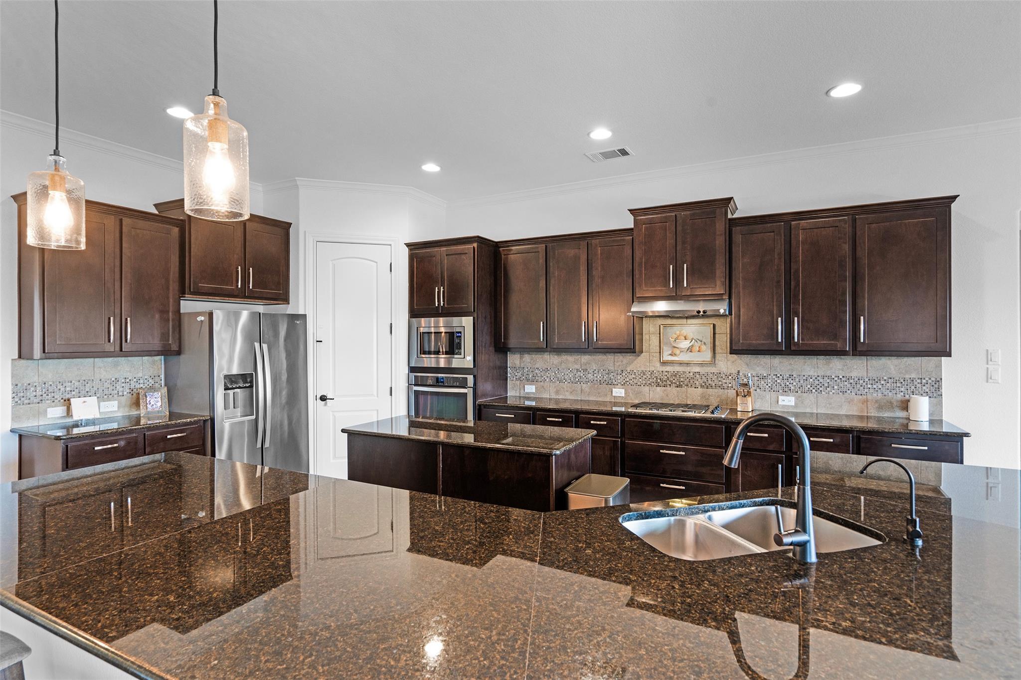 1075 Bluff Woods DR