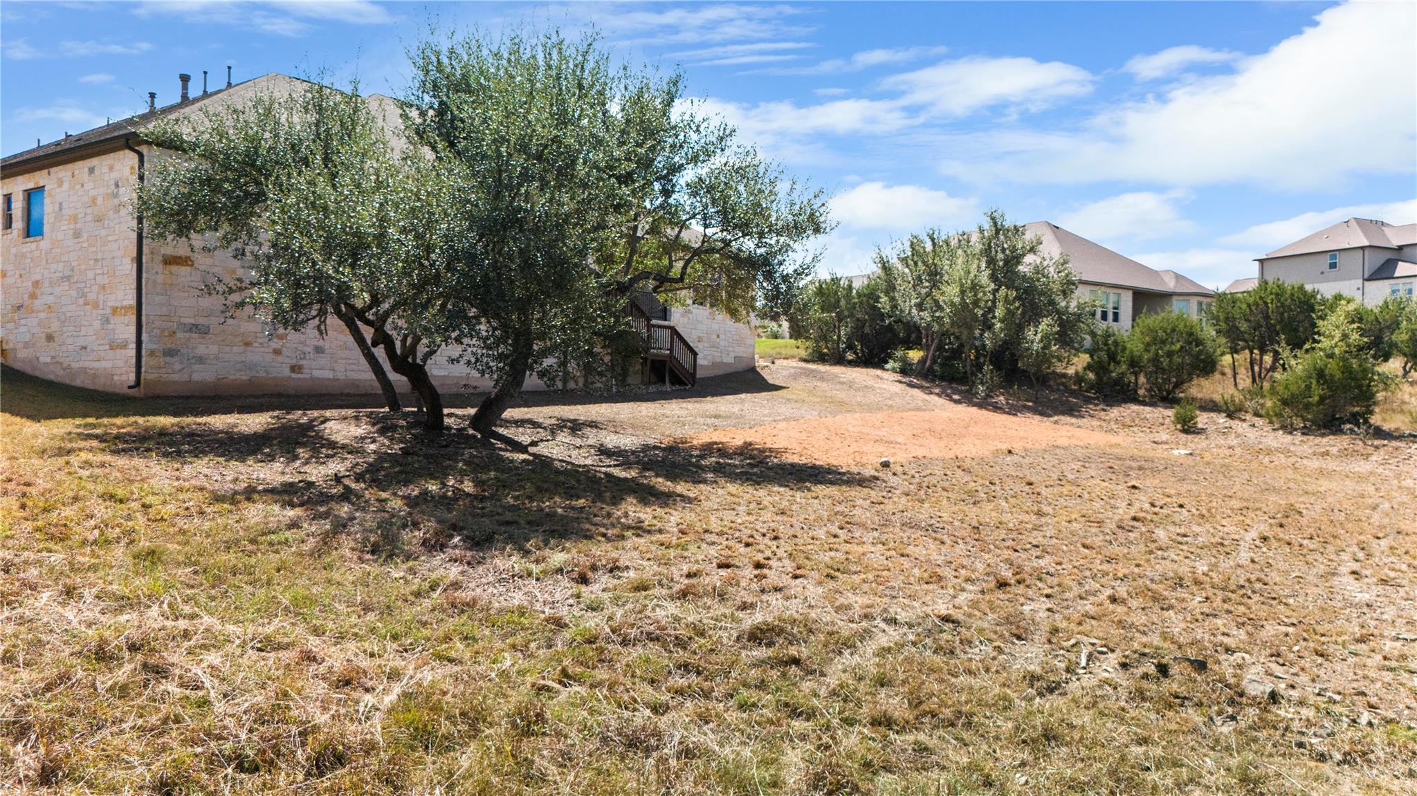 1075 Bluff Woods DR