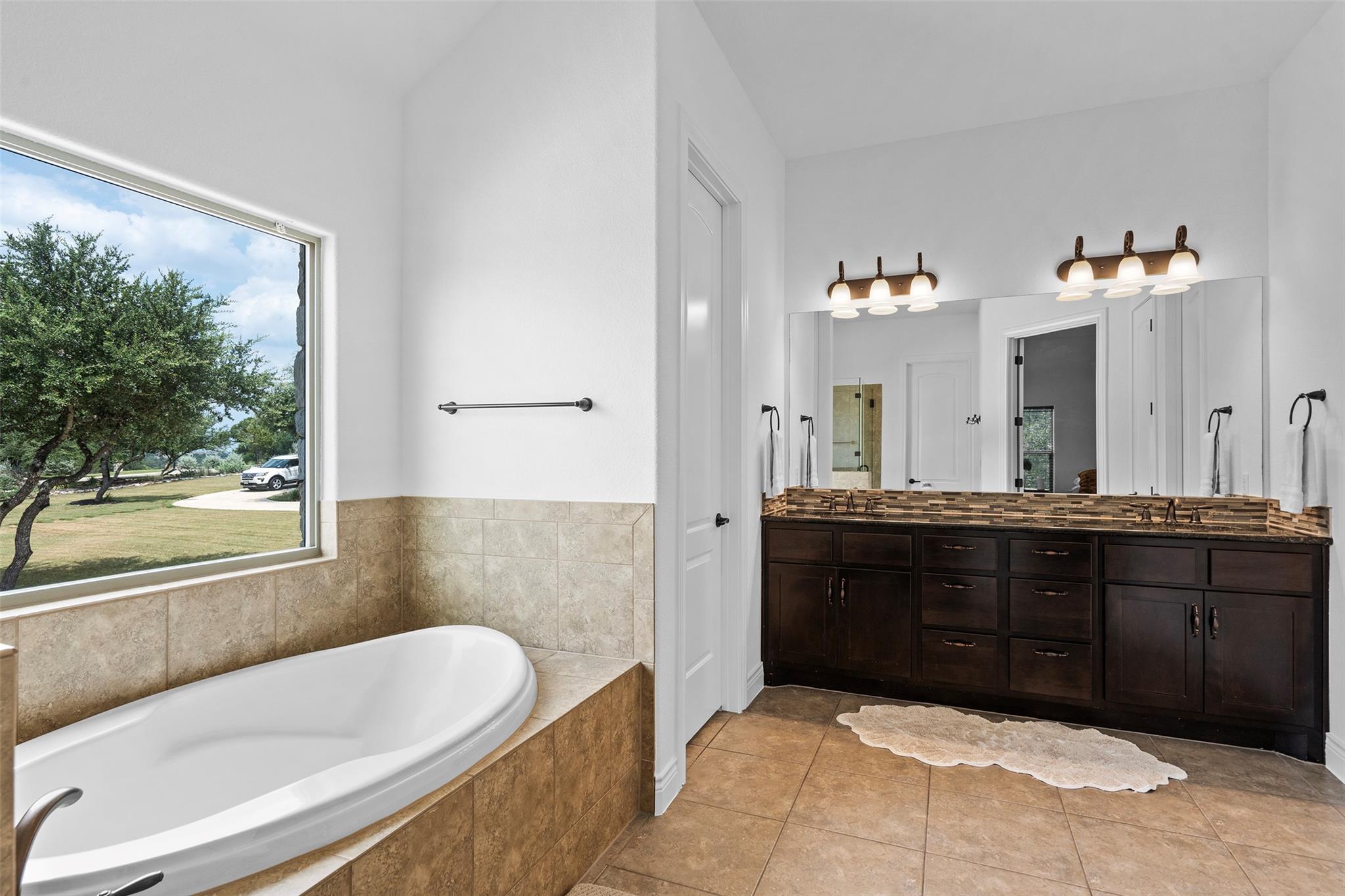 1075 Bluff Woods DR