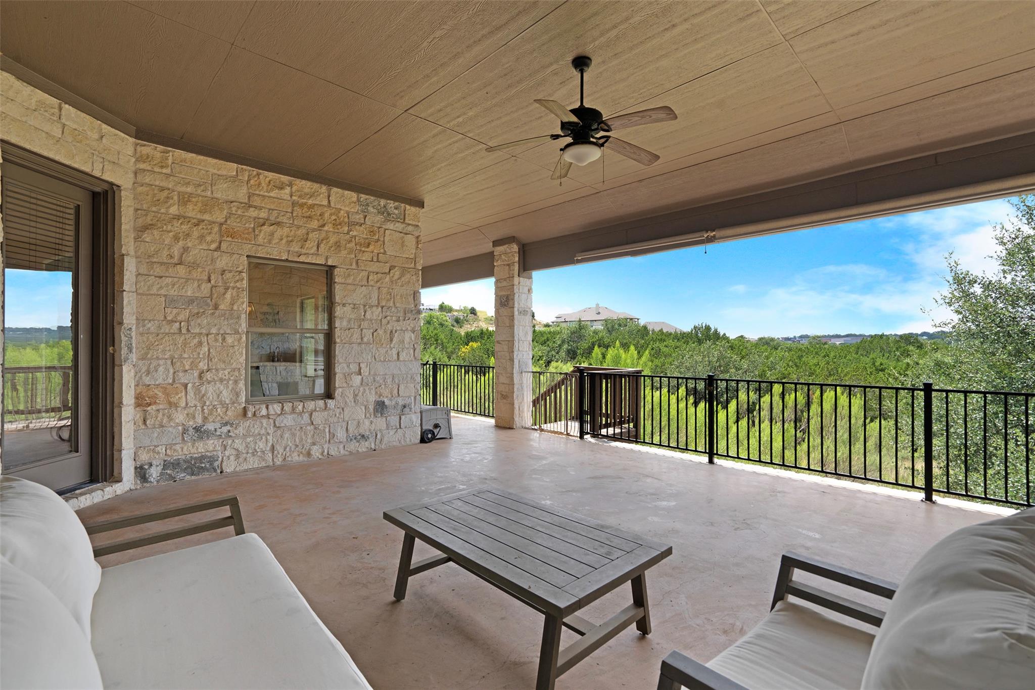 1075 Bluff Woods DR