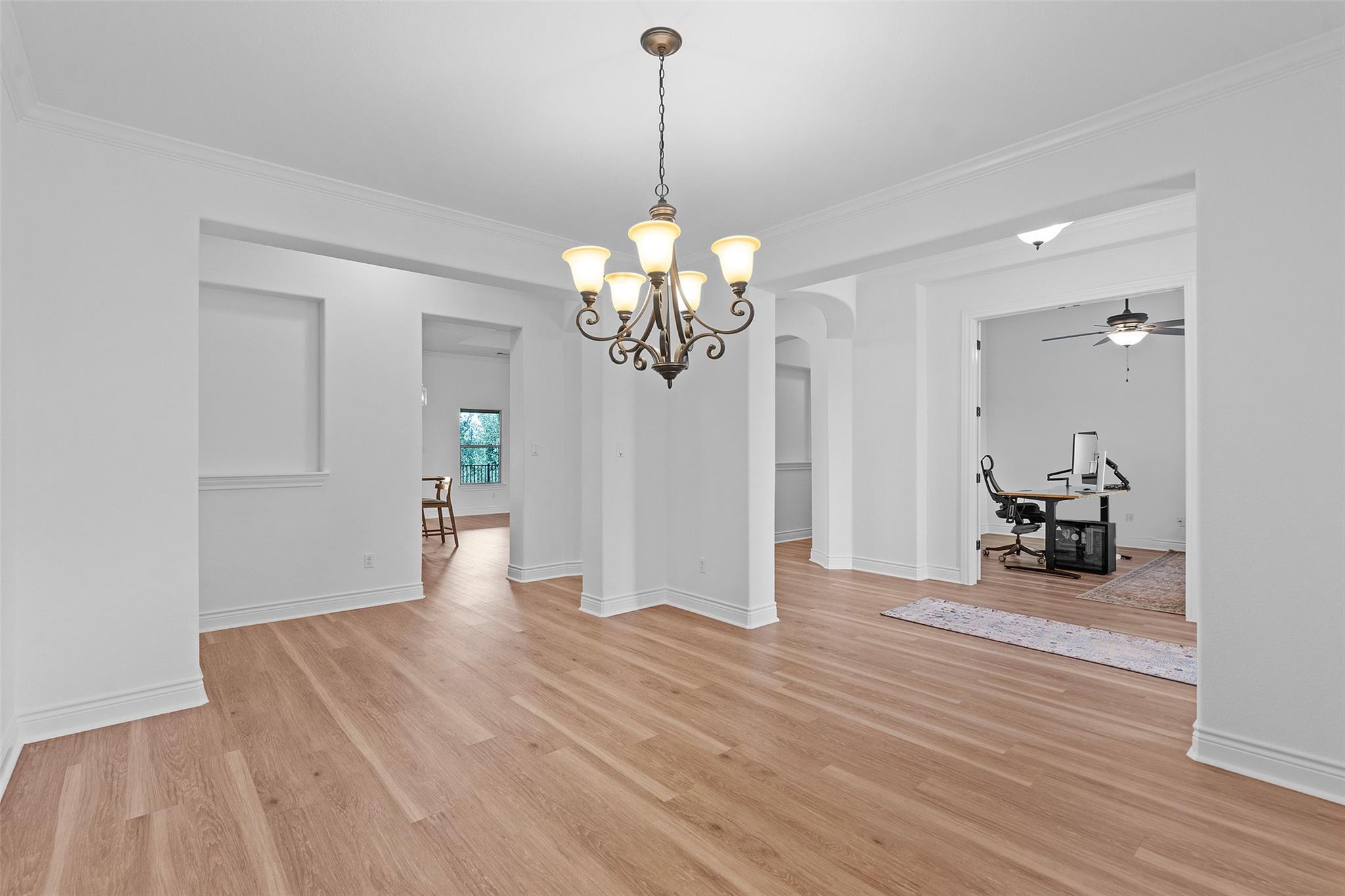 1075 Bluff Woods DR
