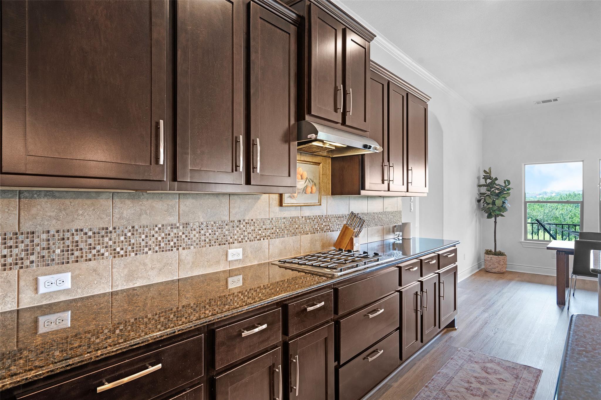 1075 Bluff Woods DR