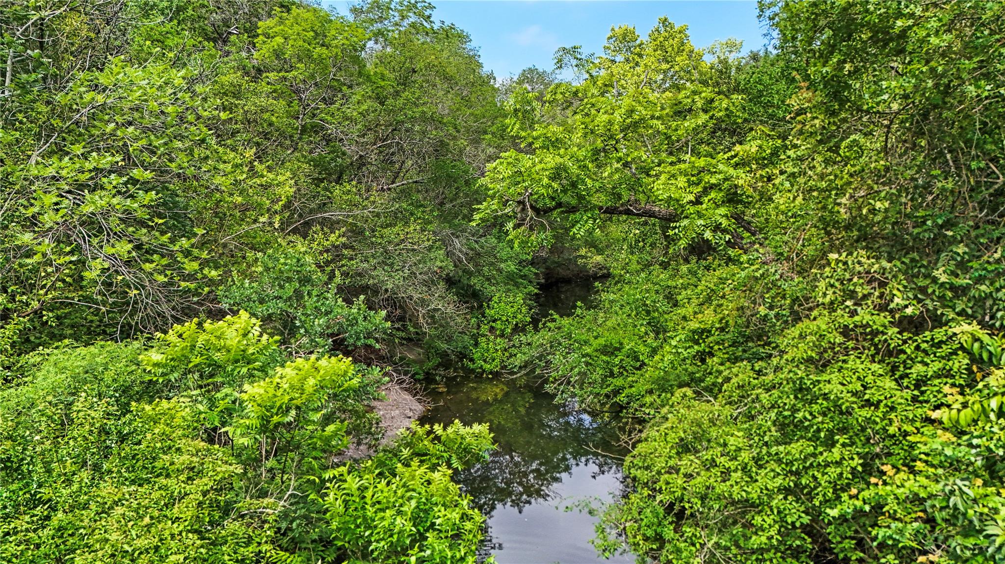 000000 River Oaks Drive DR