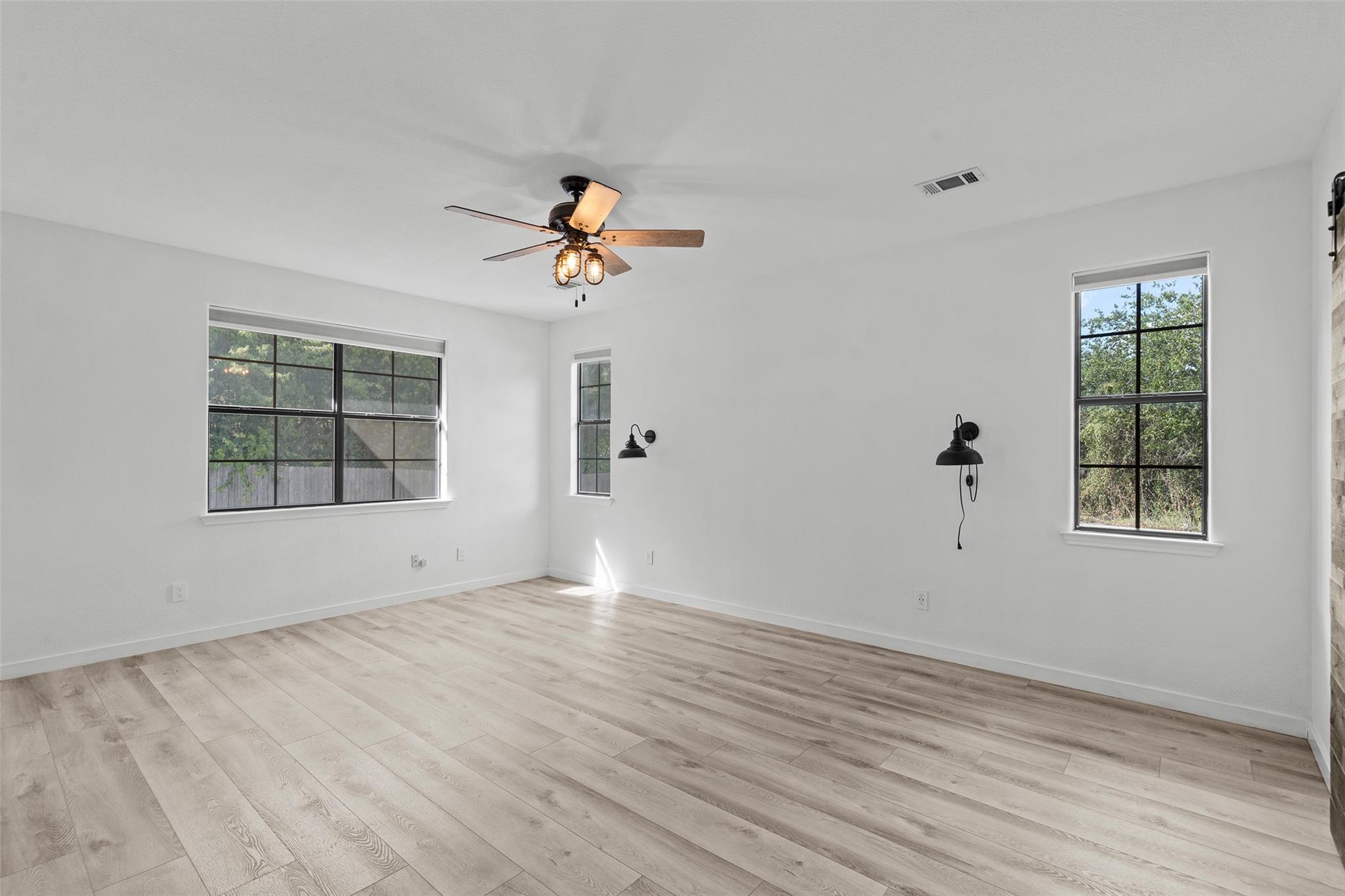 14913 Longbranch DR