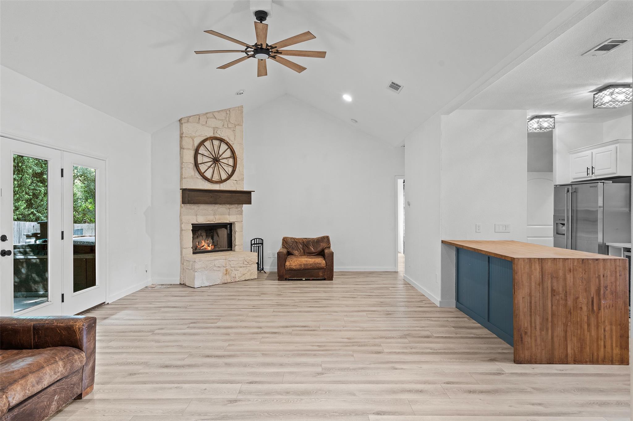 14913 Longbranch DR