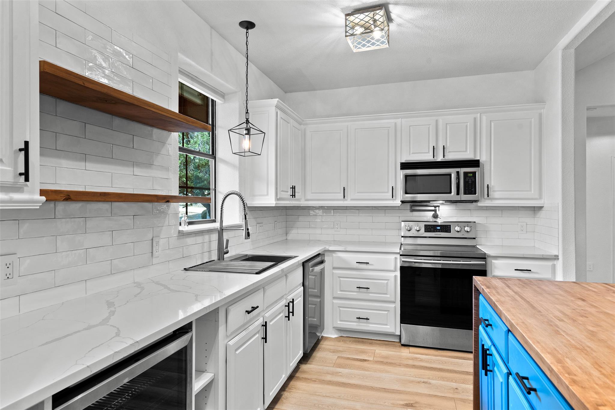 14913 Longbranch DR