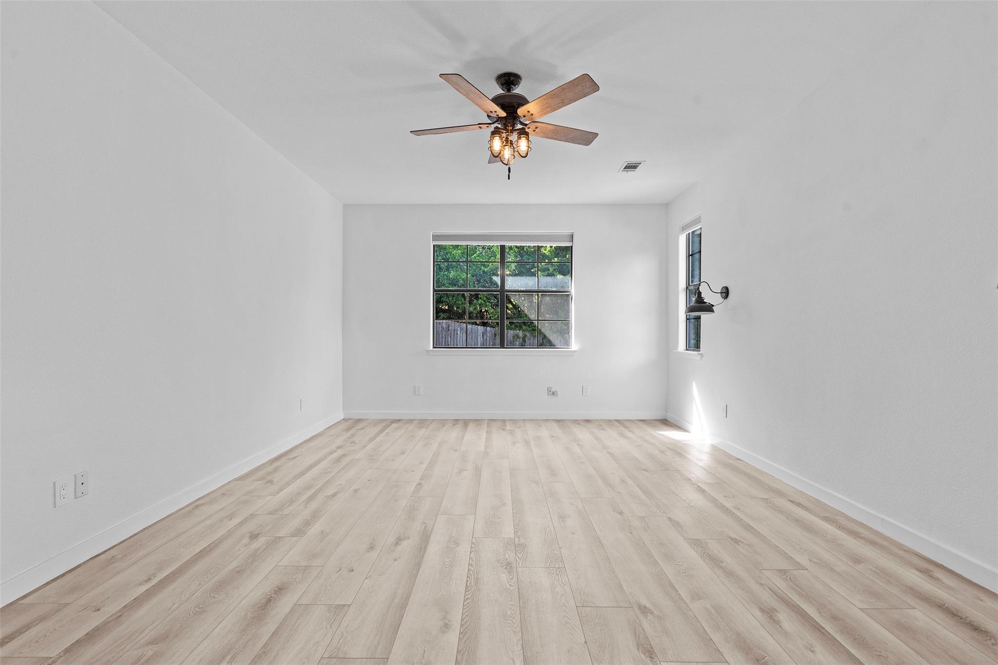 14913 Longbranch DR