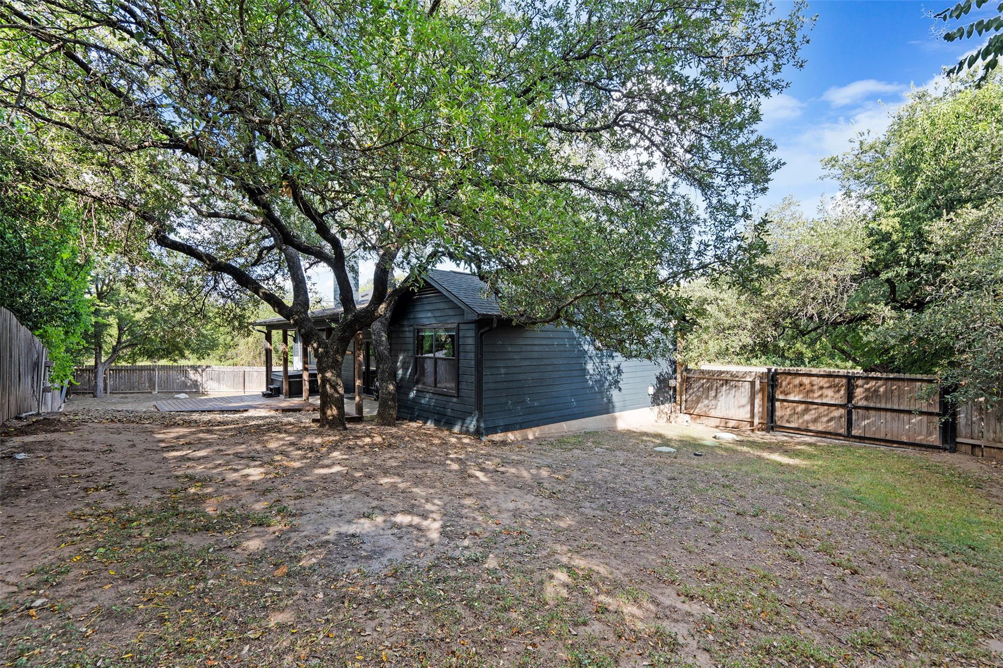 14913 Longbranch DR