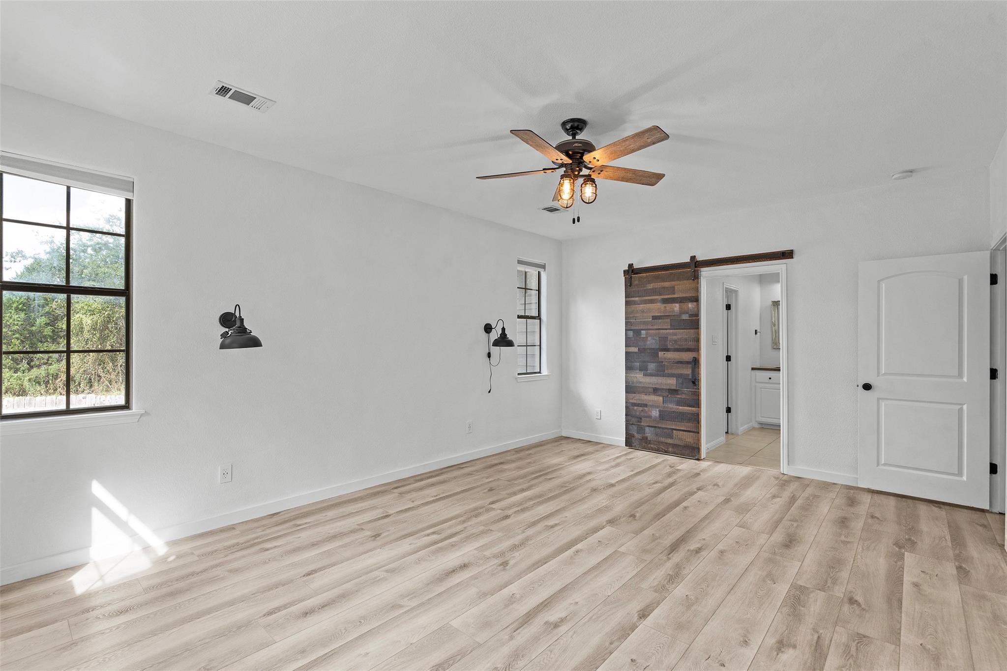 14913 Longbranch DR