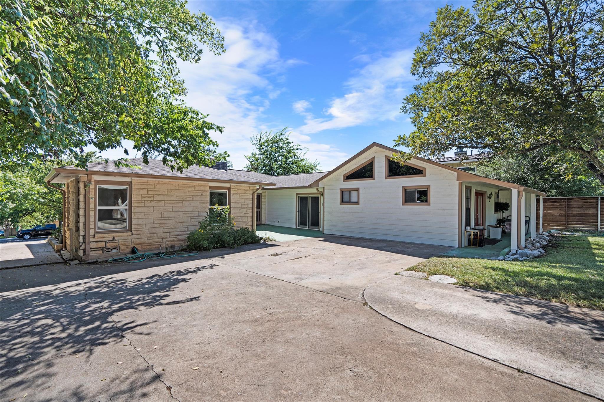 2606 Westover RD