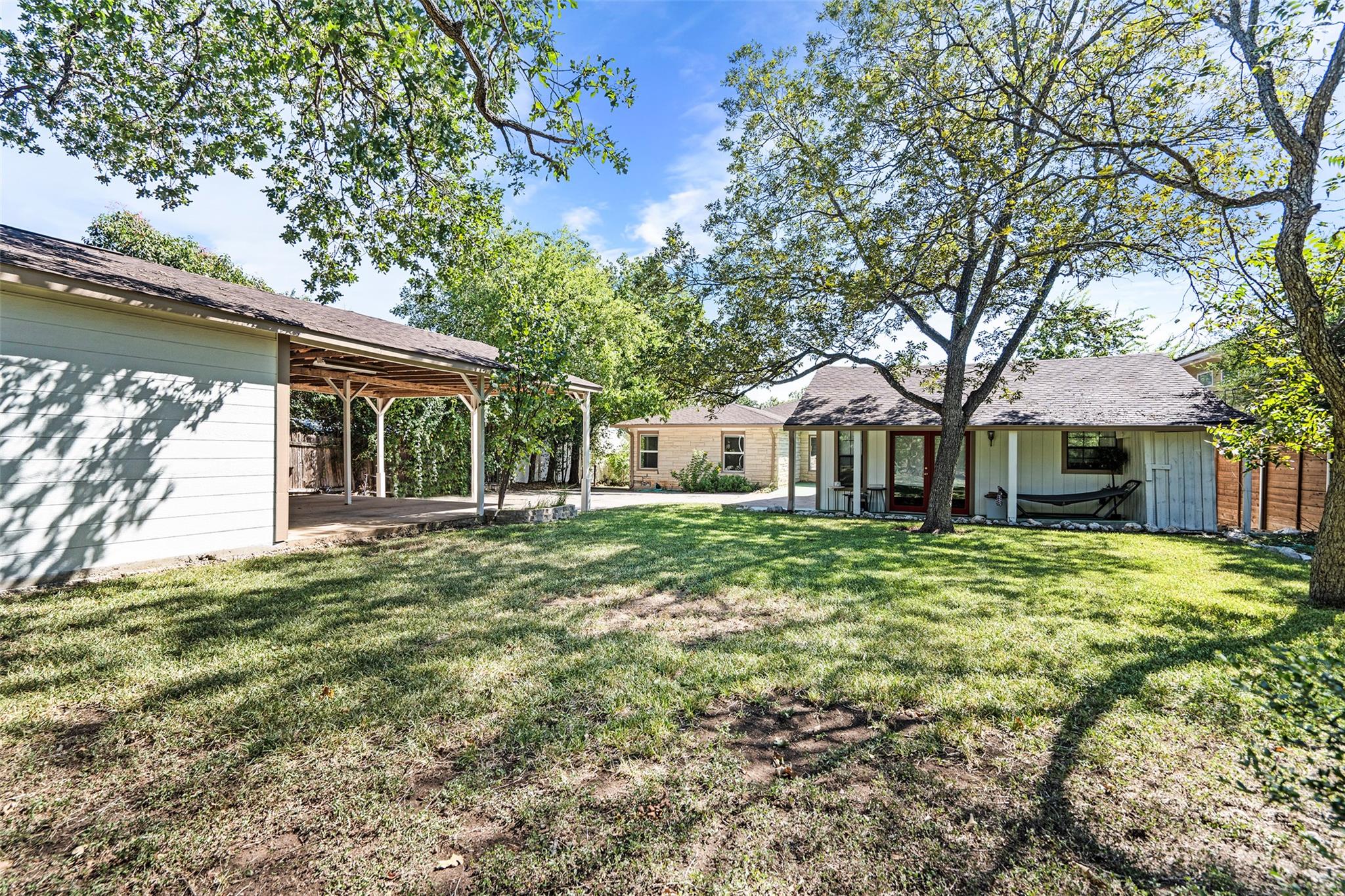 2606 Westover RD