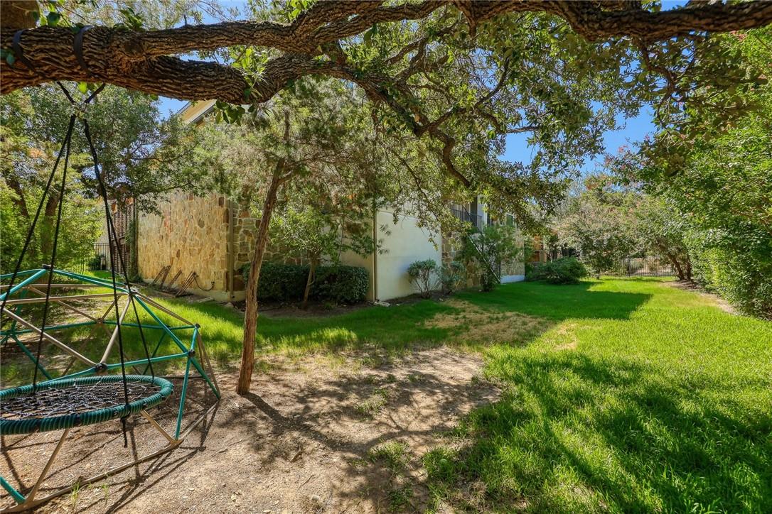 304 Duffy LN