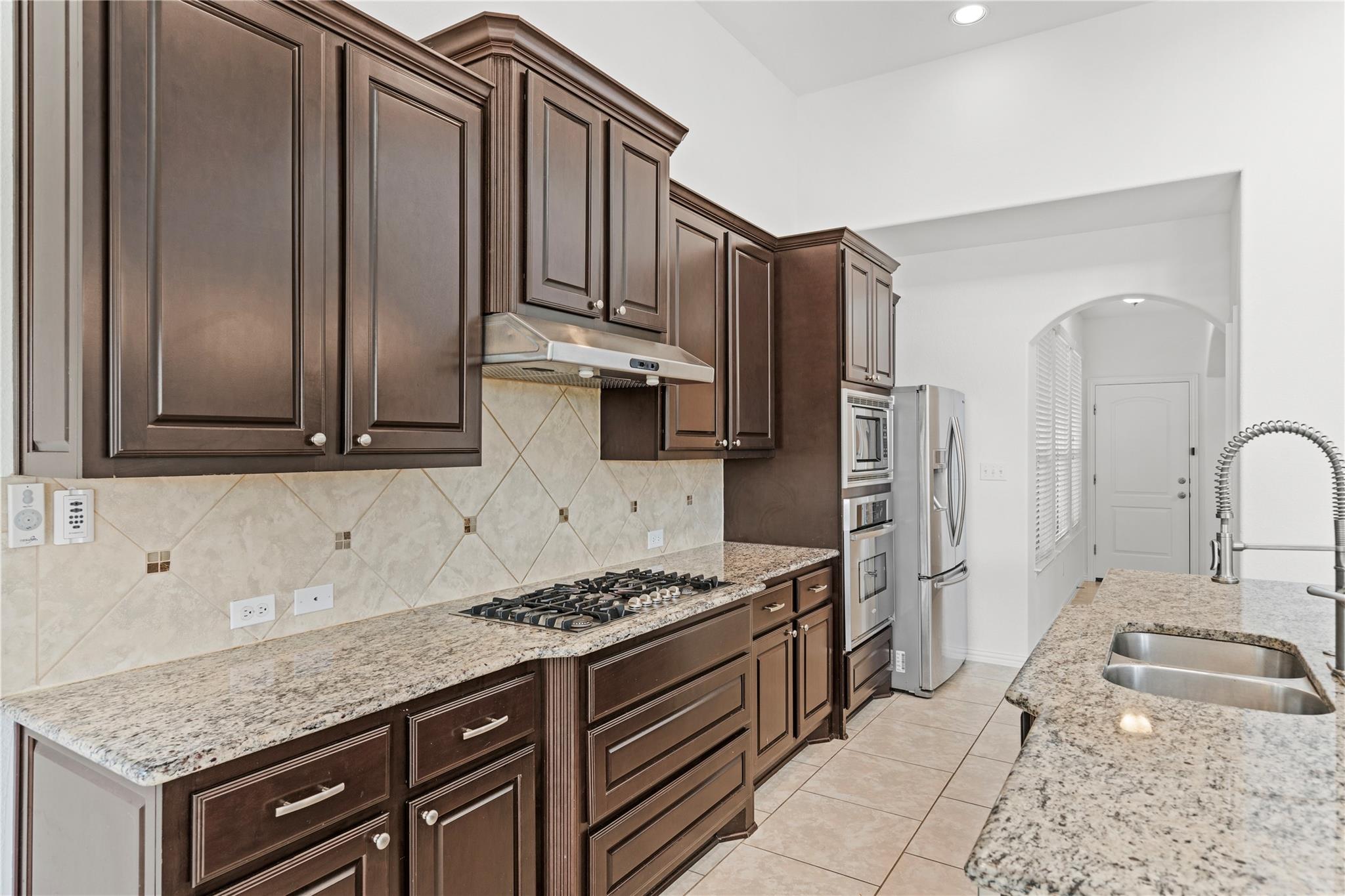 13116 Bismark DR