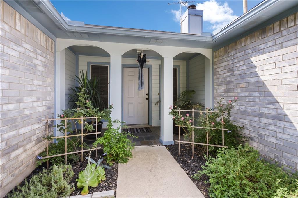 1252 Lacey Oak LOOP