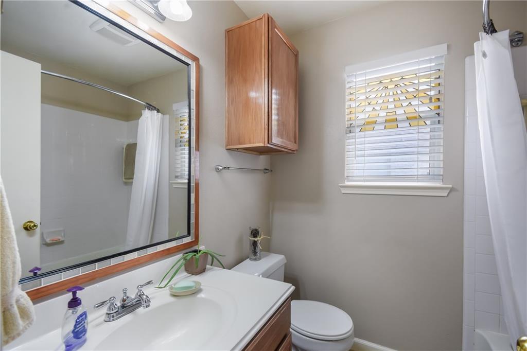 1252 Lacey Oak LOOP