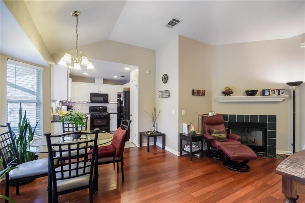 1252 Lacey Oak LOOP